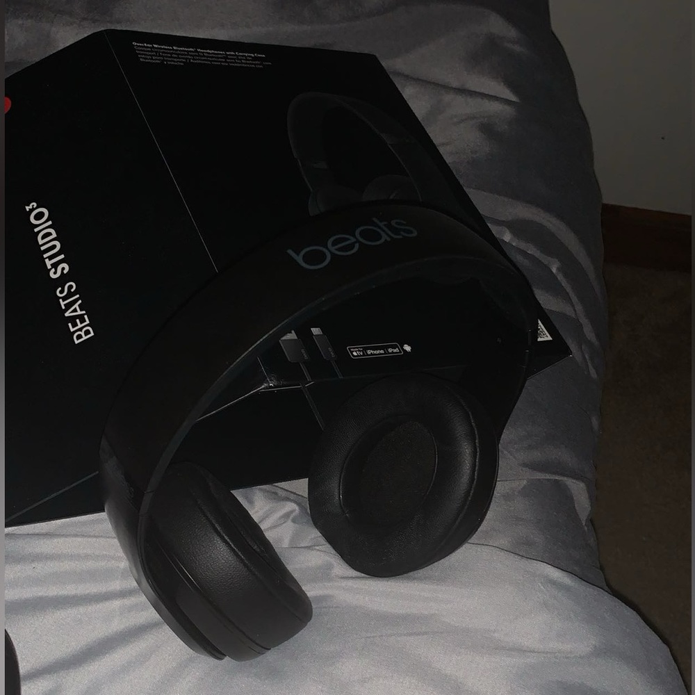 Beats Studio 3 wireless
